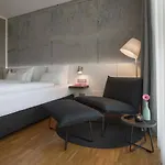 팩토리 호텔 4*