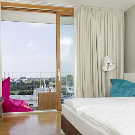 Hotel Factory 4*