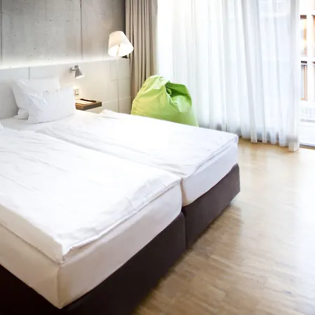 Hotel Factory