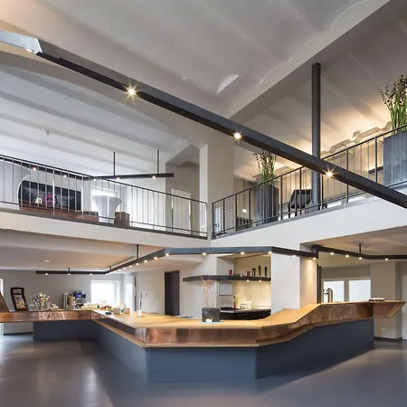 Hotel Factory 4*
