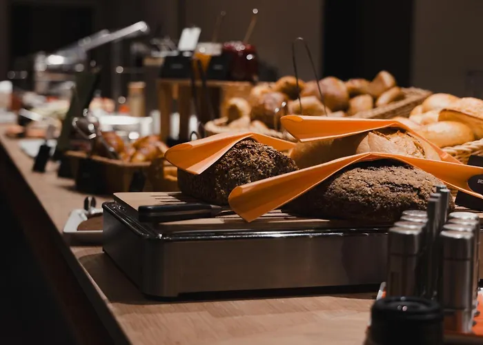 Factory مونستر