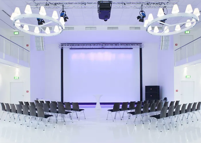 Factory 4* مونستر