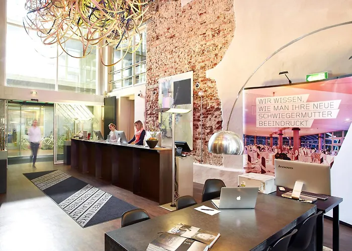 Factory فندق مونستر