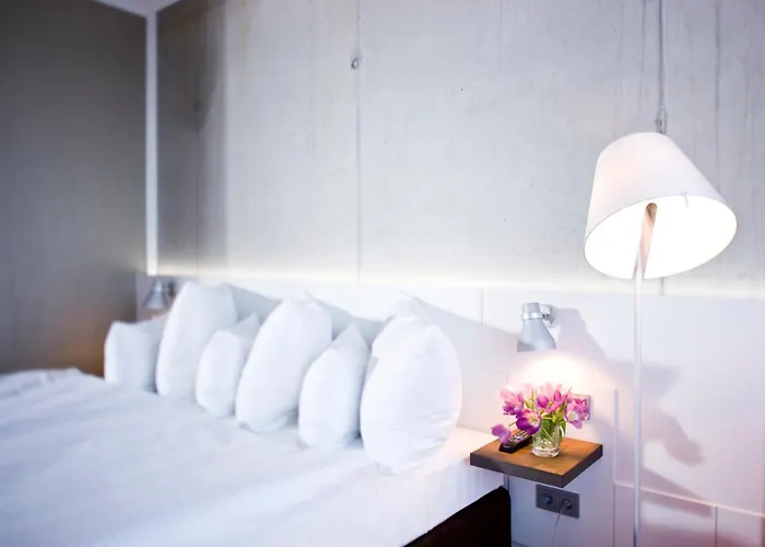 Factory مونستر