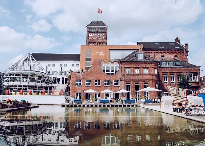 Factory 4* مونستر